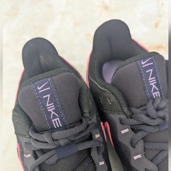 Nike Women's Legend Essential 2 Trainers Shoes Size 8 - Picture 12 of 16